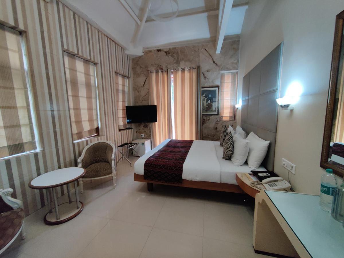 Capital Hotel مومباي المظهر الخارجي الصورة